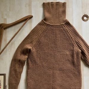 Lord & Taylor textured camel turtleneck sweater XS